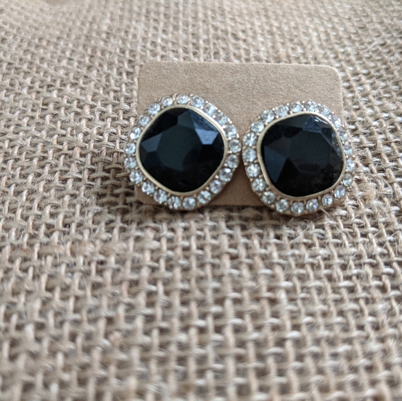 Stylish pierced earrings Great used condition - Picture 2 of 4